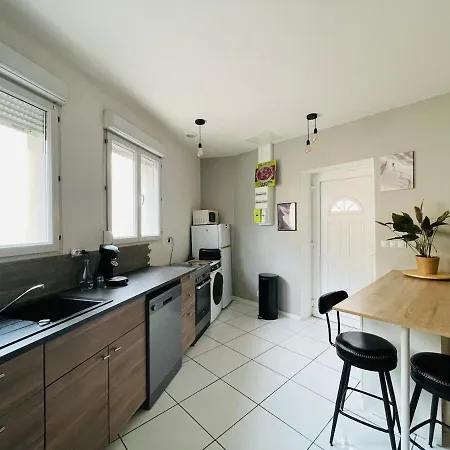 Cocon Lyon, Terrasse, Wifi, Bus Appartement